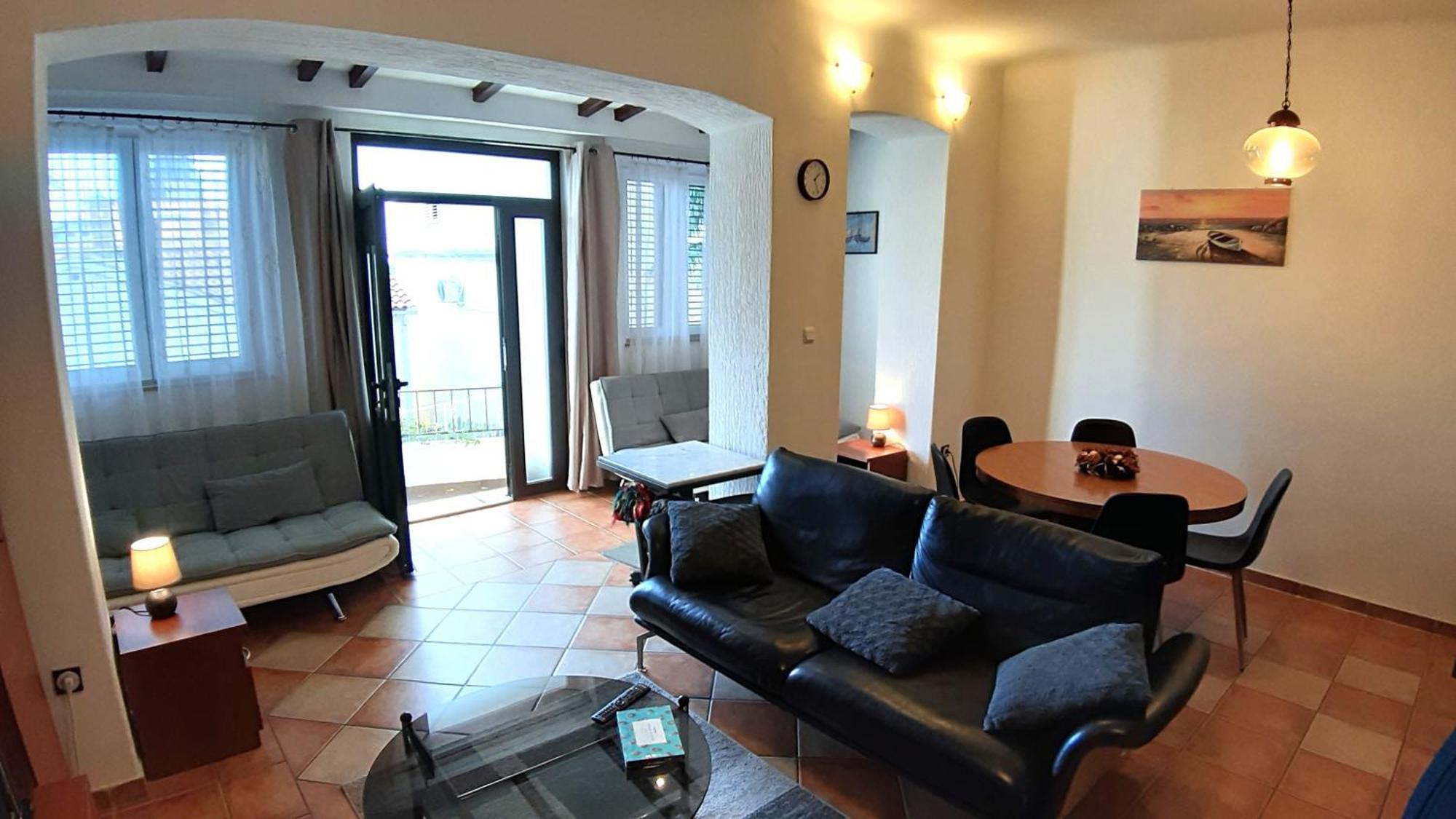 Vuzar Apartment